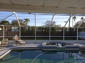 140 87th Ave N in St. Petersburg, FL - Building Photo - Building Photo