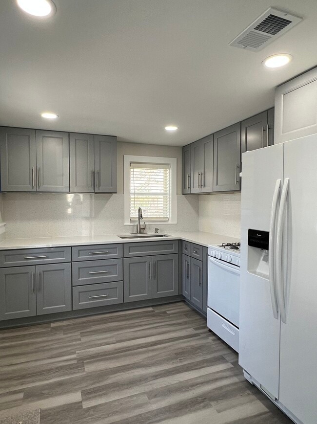 407 Abe St in Plano, IL - Building Photo - Building Photo