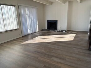 2525 S Dayton Way in Denver, CO - Building Photo - Building Photo