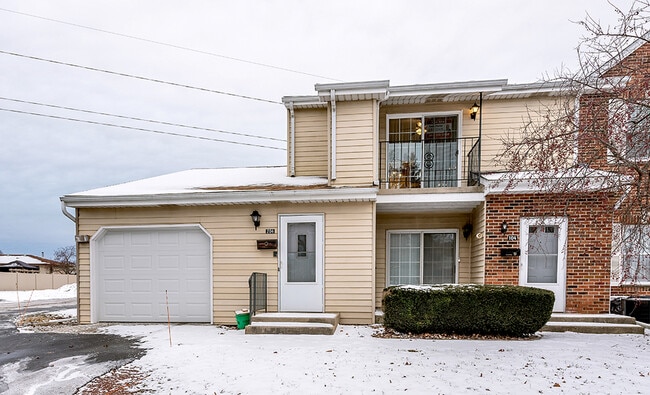 property at 6920 Mariner Dr