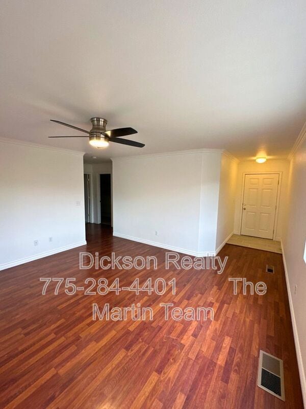 8675 Crimson Sky Ct in Reno, NV - Building Photo - Building Photo