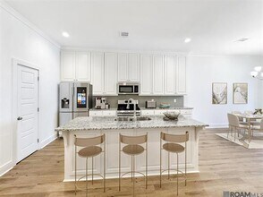 9664 Creekview Dr in Baton Rouge, LA - Building Photo - Building Photo