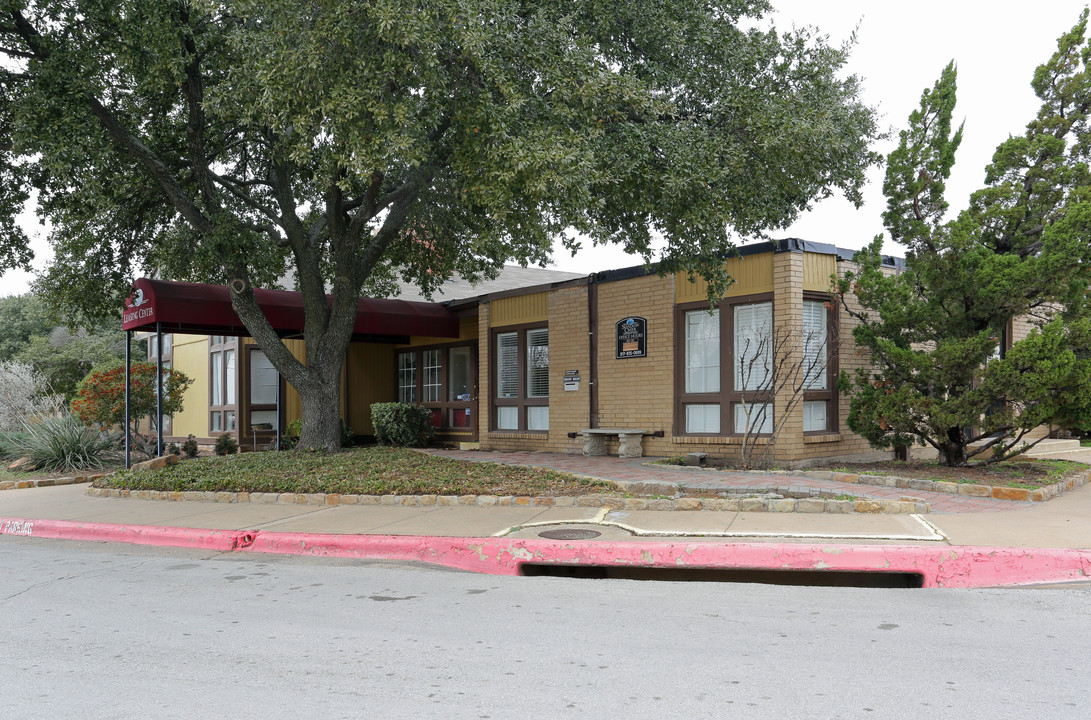 Shadow Creek Apartments in Euless, TX - Building Photo