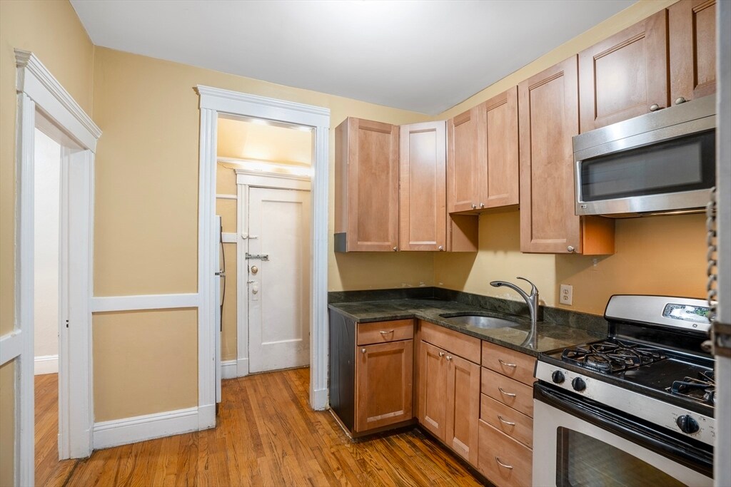 59 Lanark Rd, Unit 2 in Boston, MA - Building Photo