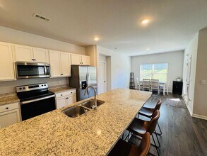 113 Branton Ct in New Market, AL - Building Photo - Building Photo