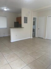 690 NE 85th St in Miami, FL - Building Photo - Building Photo