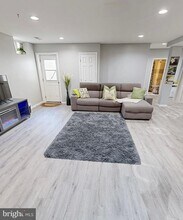 12902 Crickmore Trace in Bowie, MD - Building Photo - Building Photo