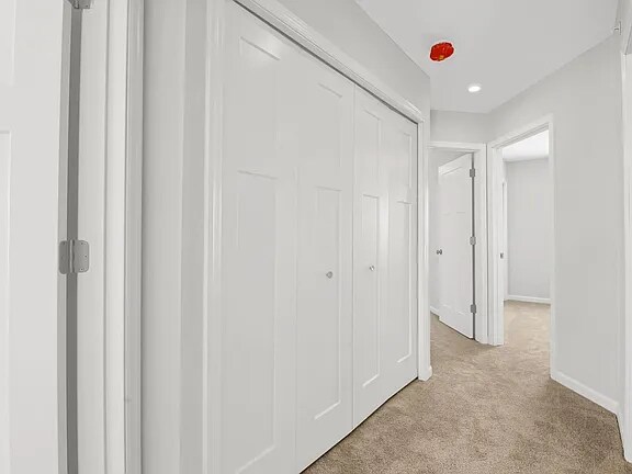 21831 136th Way in Rogers, MN - Foto de edificio - Building Photo