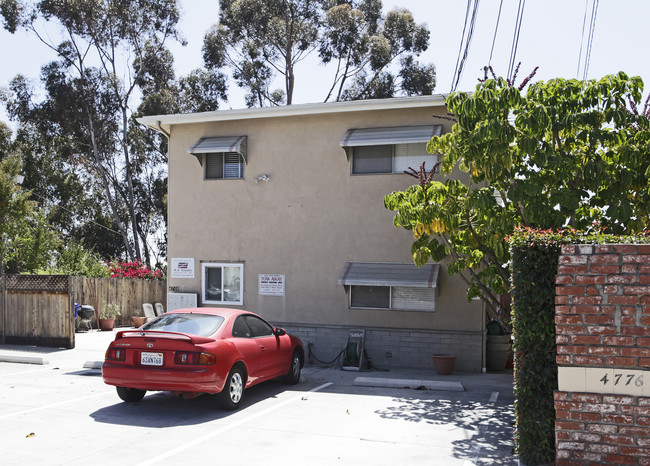 Arizona Street Apartments in San Diego, CA - Foto de edificio - Building Photo