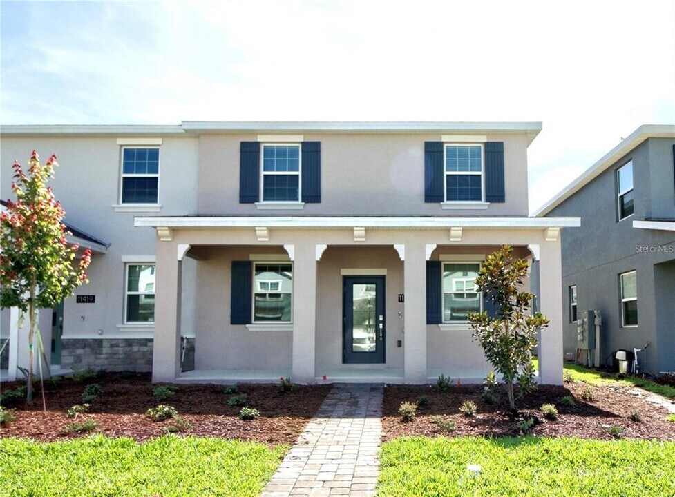 11425 Listening Dr in Orlando, FL - Building Photo