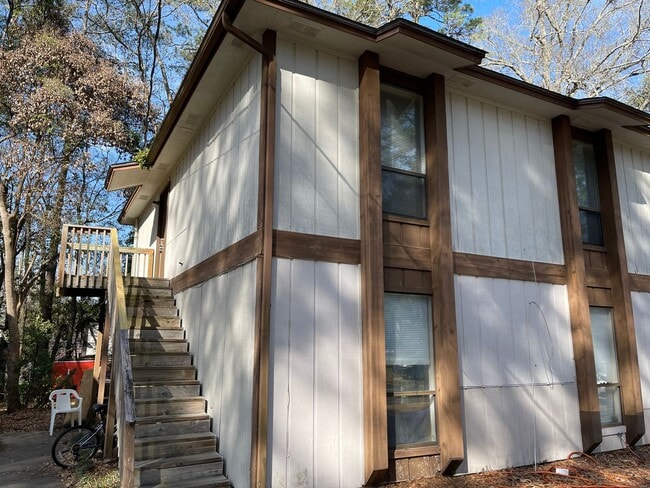 2010 Bradford Ct in Tallahassee, FL - Building Photo - Building Photo