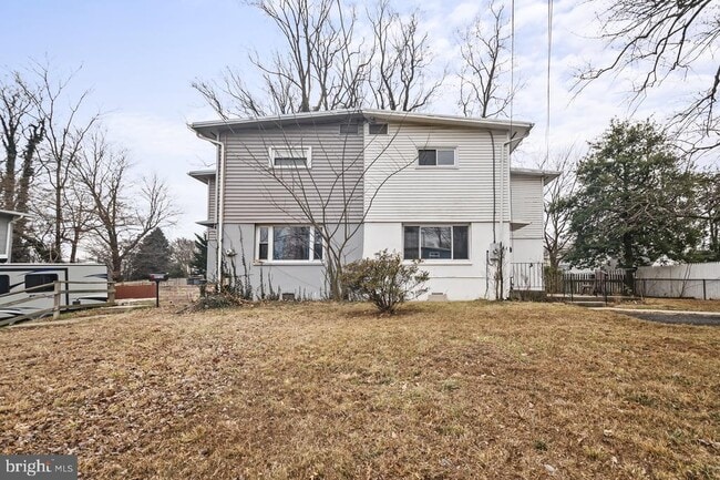 10725 Maple St in Fairfax, VA - Building Photo - Building Photo