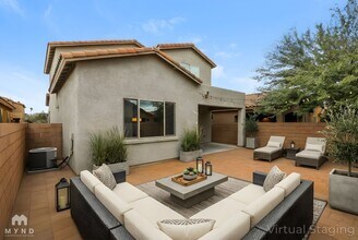 2763 W Checkerspot Dr in Tucson, AZ - Foto de edificio - Building Photo