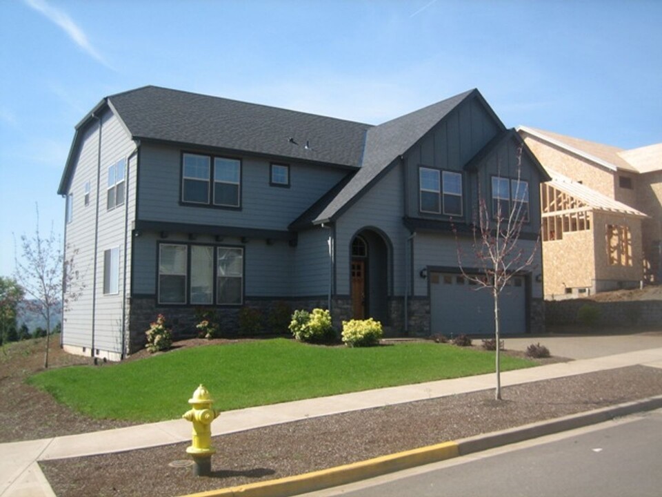 2710 Eagles Eye Ave NW in Salem, OR - Building Photo