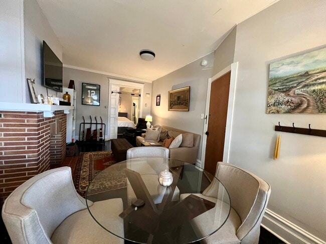 228 S Madison St, Unit 1