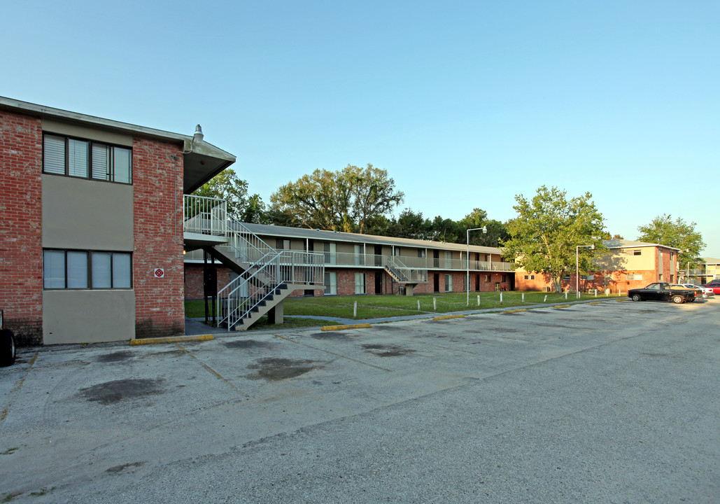 Riviera Villas in Orlando, FL - Building Photo