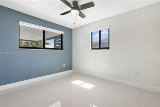 4165 W 5th Ln in Hialeah, FL - Building Photo - Building Photo