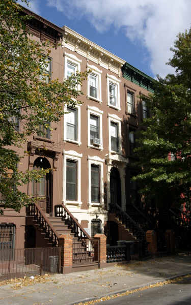 627 Willoughby Ave in Brooklyn, NY - Building Photo