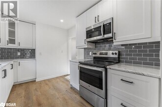 57 Stirton St in Hamilton, ON - Building Photo - Building Photo