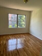 6716 Durham Ave in North Bergen, NJ - Building Photo - Building Photo