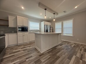 5715 Camelford Dr in Sarasota, FL - Building Photo - Building Photo