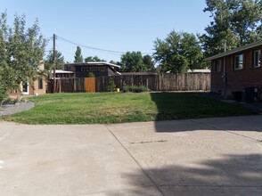 1729 N Alder Street, Unit NW Bedroom in Layton, UT - Foto de edificio - Building Photo