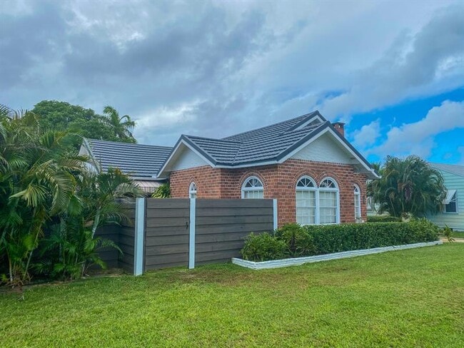 1007 N K St in Lake Worth Beach, FL - Building Photo - Building Photo