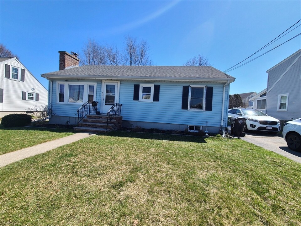 15 Jensen Rd in Watertown, MA - Foto de edificio