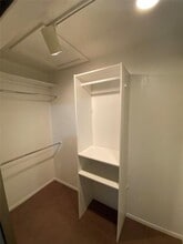 1102 Laurelhill Court in Arlington, TX - Building Photo - Building Photo