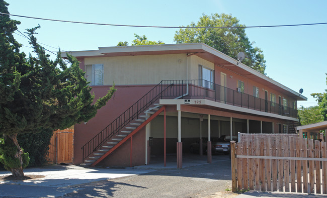 725 San Pablo Ave in Rodeo, CA - Building Photo - Building Photo