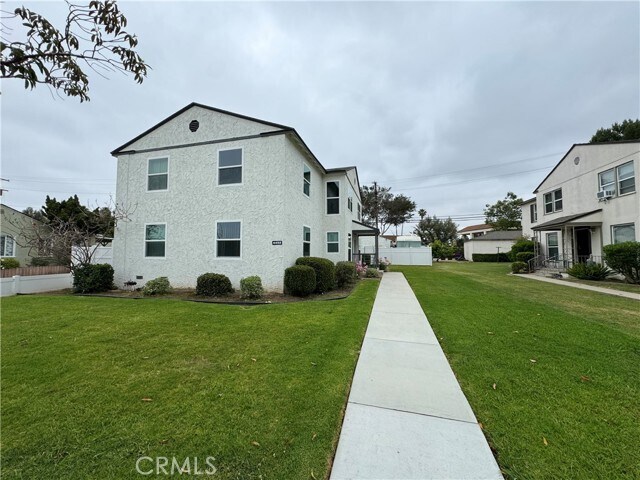 4458 Linden Ave-Unit -2 in Long Beach, CA - Building Photo