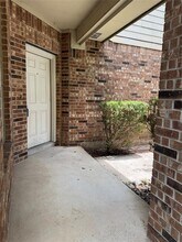 219 Hiver St in Kyle, TX - Building Photo - Building Photo