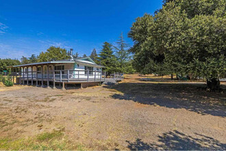 2779 Lakeview Dr in Julian, CA - Building Photo - Building Photo