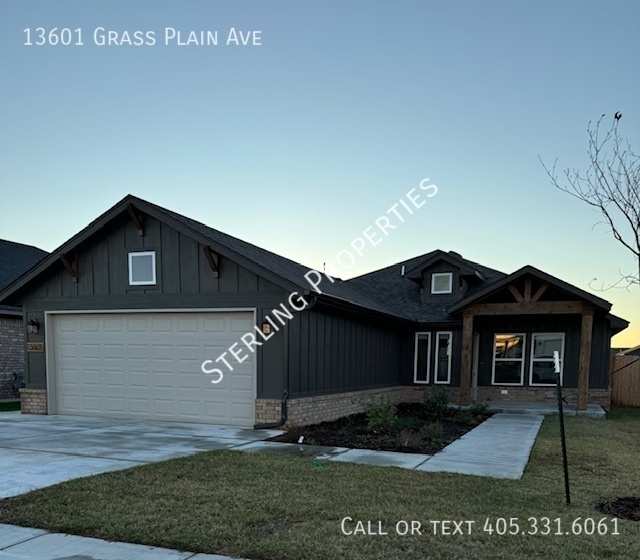 13601 Grass Pln Ave in Yukon, OK - Building Photo