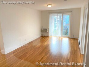 134 Summer St in Malden, MA - Foto de edificio - Building Photo