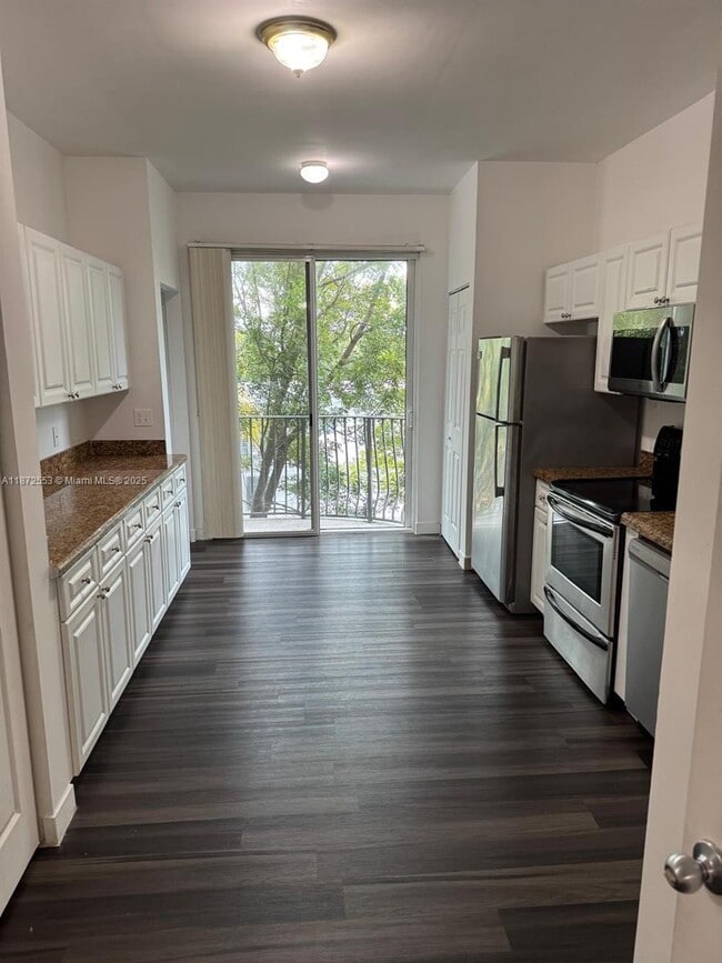 property at 954 SW 36th Ct