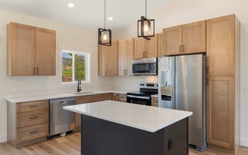 209 Pony St in Toston, MT - Building Photo - Building Photo