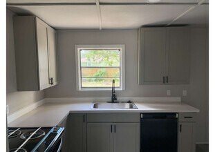 5934 Southtown St in Houston, TX - Building Photo - Building Photo