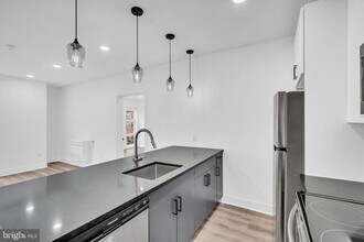 330 Cecil B. Moore Ave in Philadelphia, PA - Building Photo - Building Photo