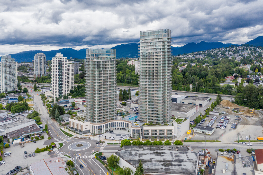 Etoile in Burnaby, BC - Building Photo