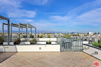 3657 Motor in Los Angeles, CA - Foto de edificio - Building Photo