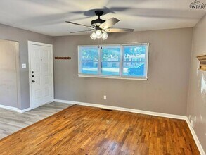 4503 McCrory Ave in Wichita Falls, TX - Foto de edificio - Building Photo