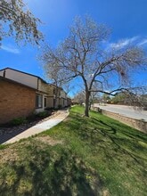 16045 E Ithaca Pl in Aurora, CO - Building Photo - Building Photo