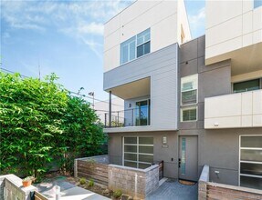 1533 Sullivan Ave in Costa Mesa, CA - Building Photo - Building Photo