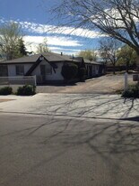 16109 Spruce St in Hesperia, CA - Building Photo