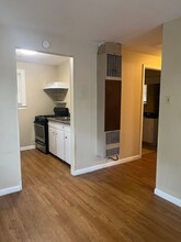 1011 E 44th St in Austin, TX - Building Photo - Building Photo