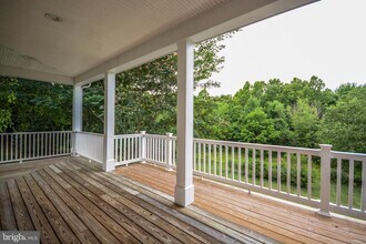 8711 Hawbottom Rd in Middletown, MD - Building Photo - Building Photo