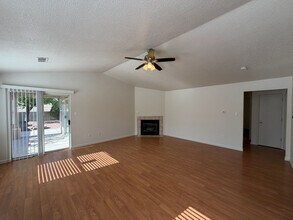 5756 Carmen Rd NW in Albuquerque, NM - Building Photo - Building Photo