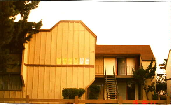 1550 Crucero Dr in San Jose, CA - Building Photo - Building Photo