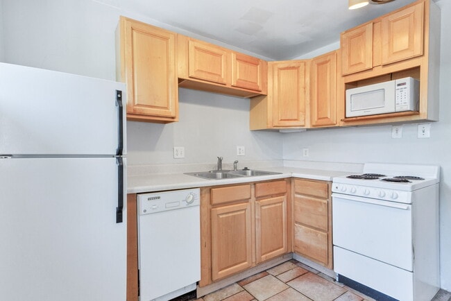 1524 Jasmine St, Unit 4 in Denver, CO - Building Photo - Building Photo
